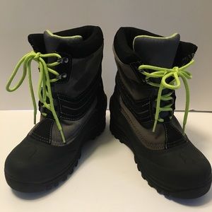 Snow Boots, Youth Size 5, Used. Target Brand